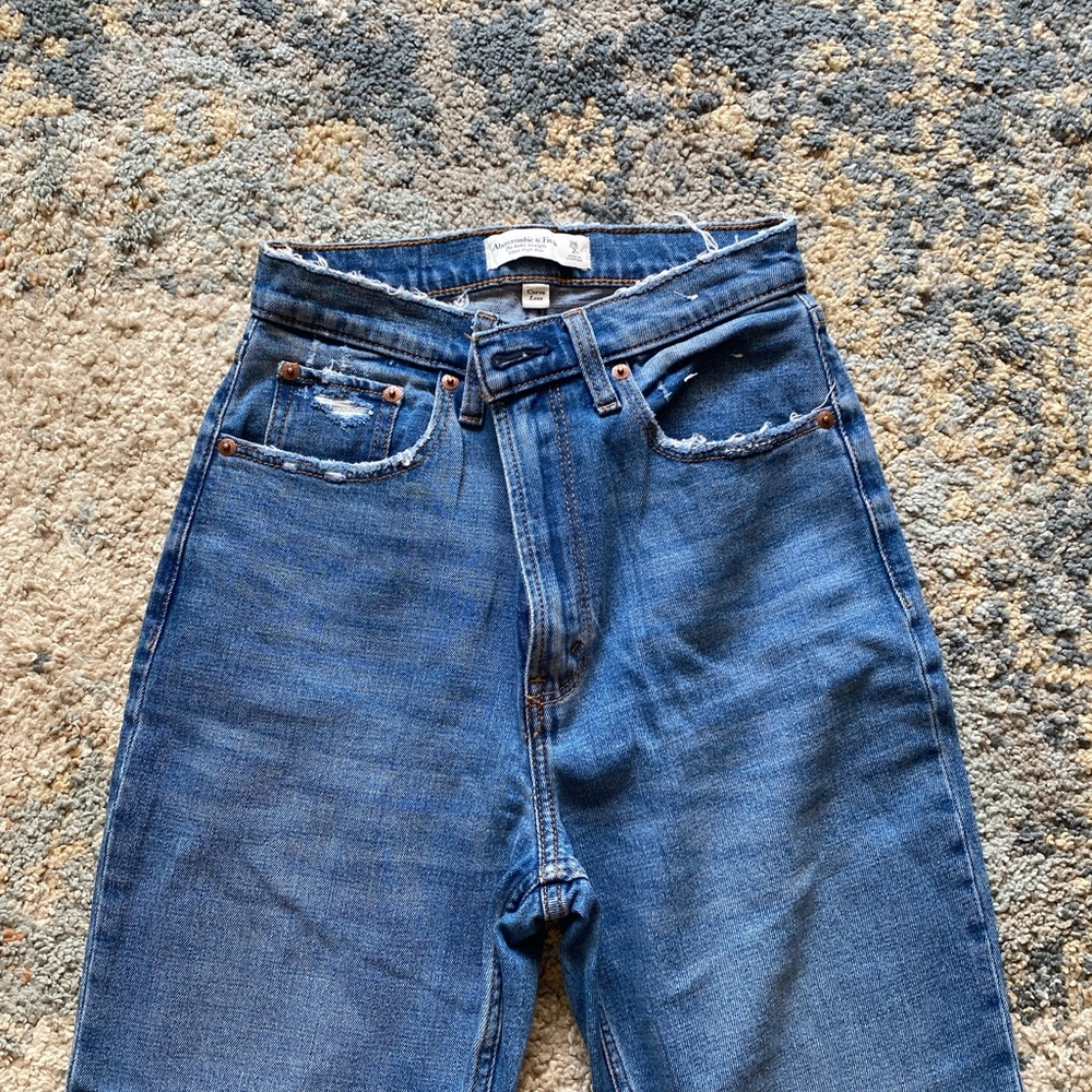 Jeans - Picture 3 of 5